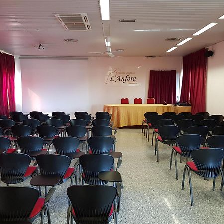 L Anfora Hotel Tramatza Bagian luar foto
