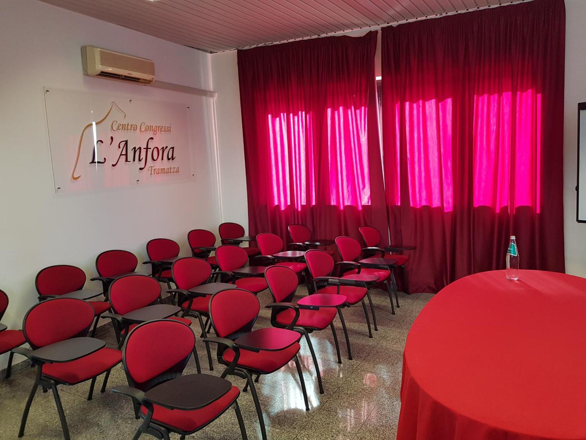 L Anfora Hotel Tramatza Bagian luar foto